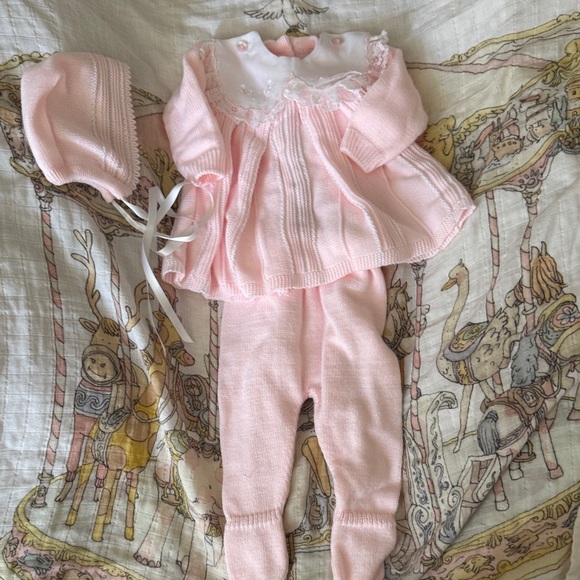 Other - Spanish Baby Pink Knit TWO-Piece Set with Bonnet - Soft Baby Outfit